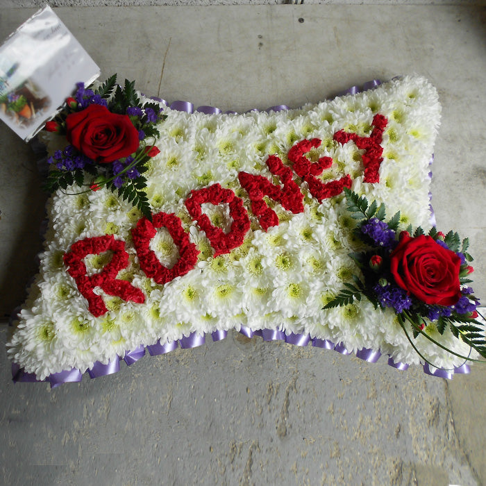 21" (54cm) Lettering Pillow
