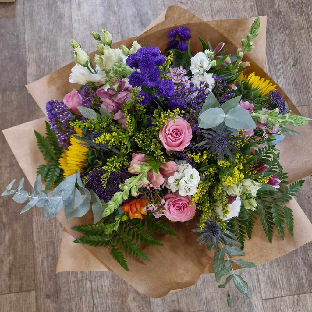 Natural handtied
