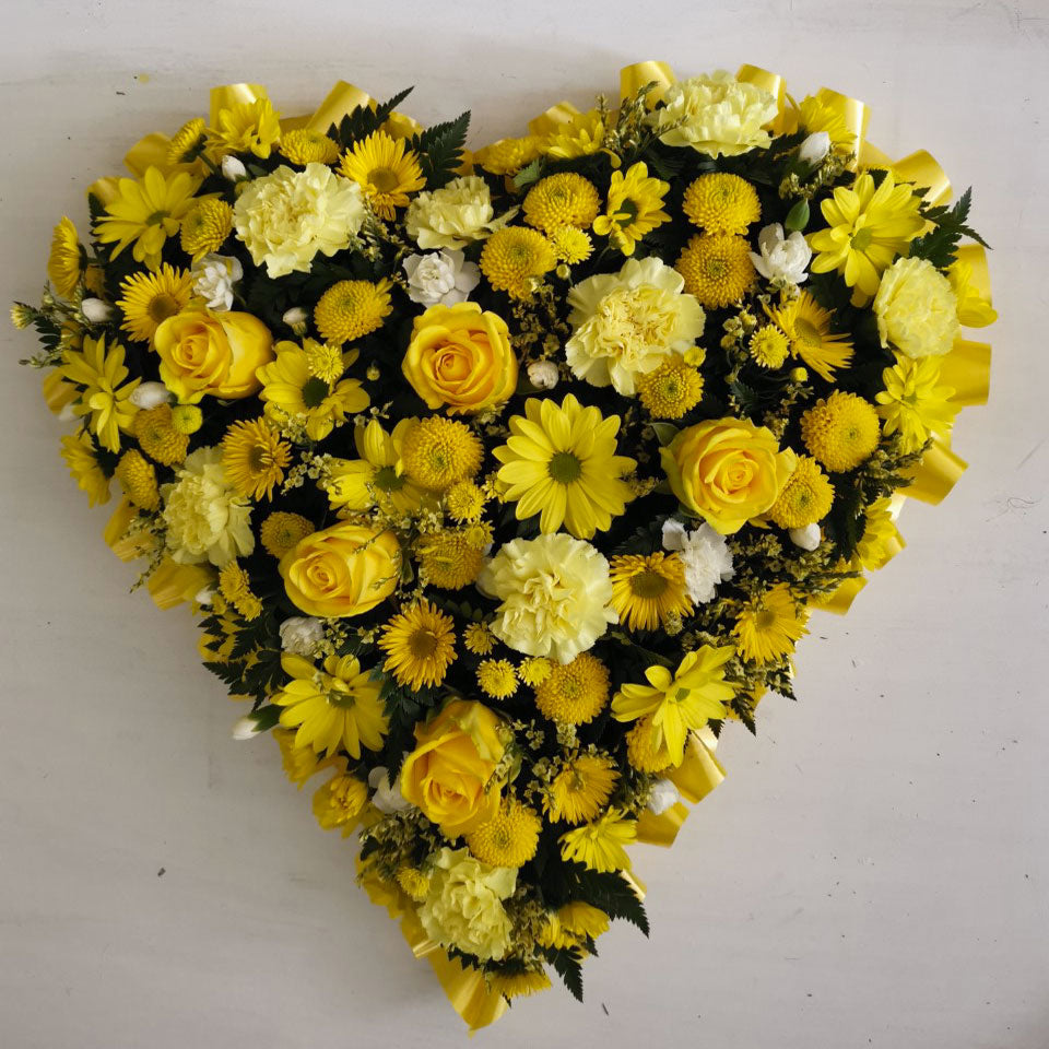 18" (45cm) yellow heart